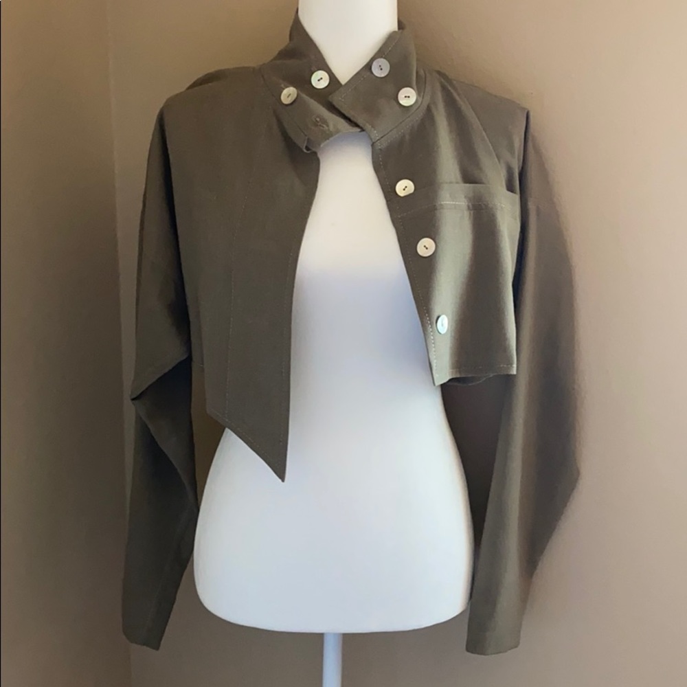 Super cute super short jacket